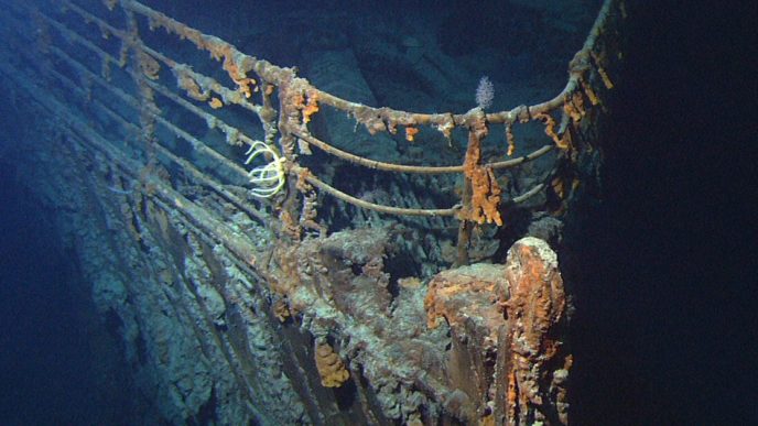 Titanic wreck bow2