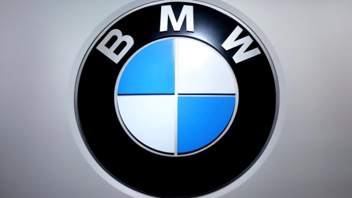 bmw airbag issue recall