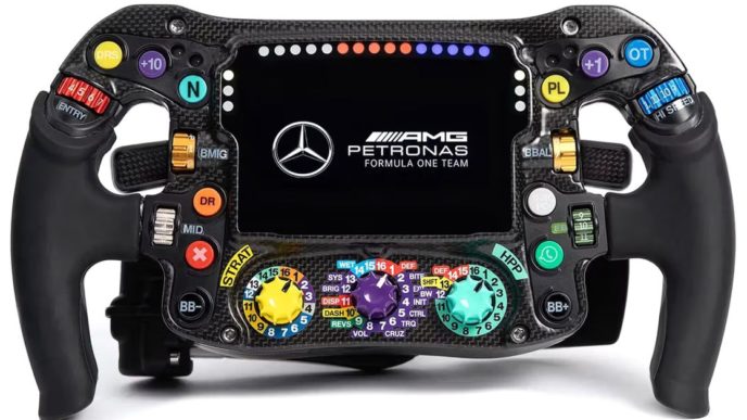 mercedes amg petronas1