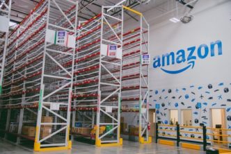 Акции Amazon падают на фоне роста расходов и разочаровывающего прогноза доходов