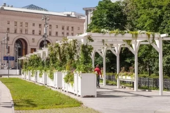 Гостей фестиваля «Лето в Москве» обучат искусству мозаики и витражей