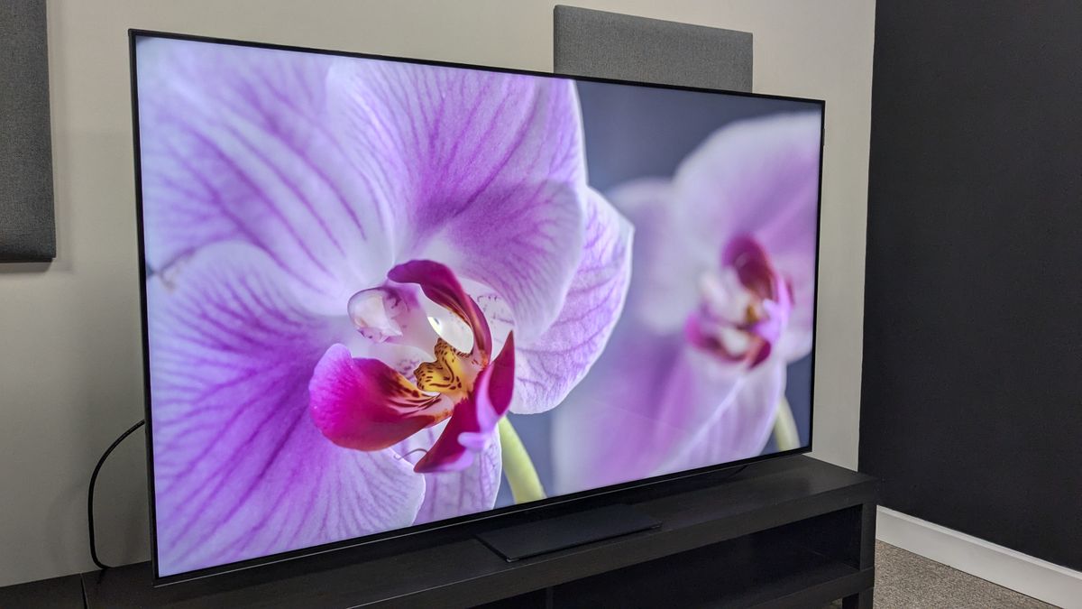 Обзор TCL C855: один из лучших бюджетных мини-LED телевизоров на рынке