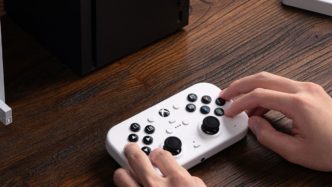 Microsoft, Byowave и 8BitDo создают новые геймпады «Designed for Xbox» с учётом доступности