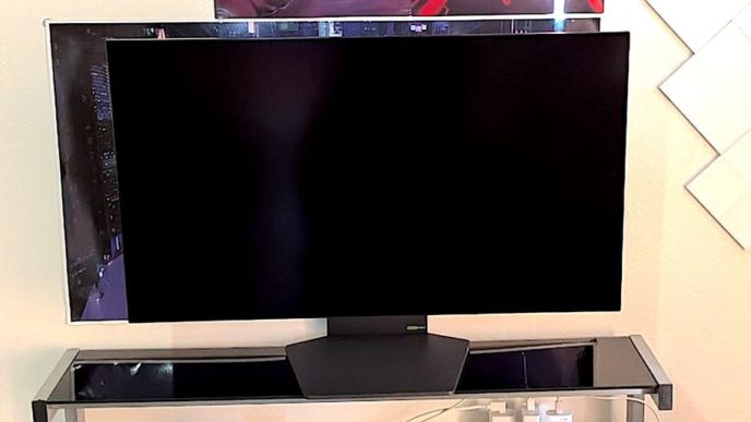 Обзор LG UltraGear OLED 32": монитор 4K, о котором можно только мечтать