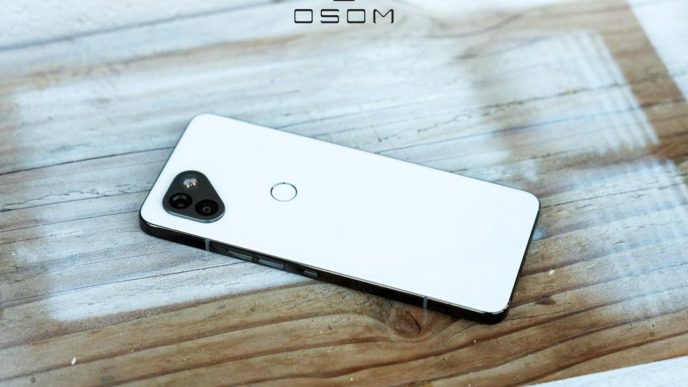 Бывшего руководителя компании Essential Phone обвиняют в использовании средств фирмы на покупку Lamborghini, говорится в иске