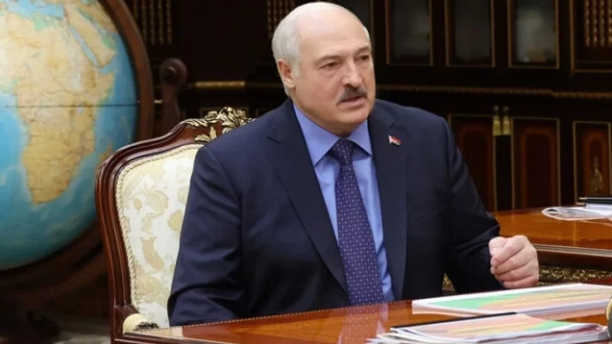 Лукашенко подписал указ, запрещающий службу в МВД гражданам с двойным гражданством