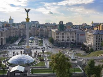 Киев снова оказался под угрозой воздушной атаки.