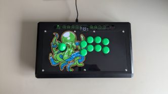 Обзор Octopus Arcade Stick: универсальный и премиальный игровой джойстик для файтингов