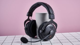 Обзор Beyerdynamic MMX 330 Pro: открытые геймерские наушники с отличным звуком и ограниченными функциями