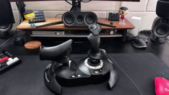 Обзор Thrustmaster T.Flight Hotas One: отличный выбор для начинающих авиасимуляторов