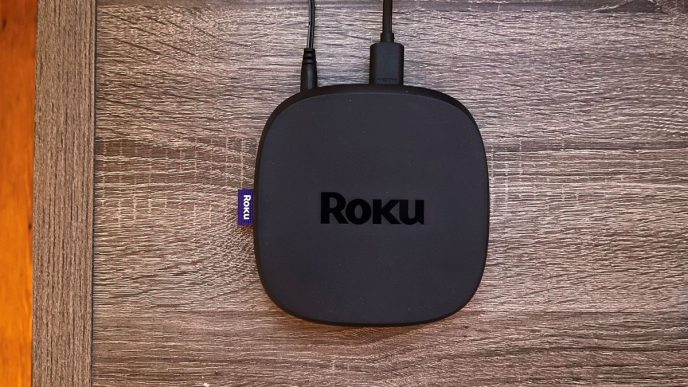 Обзор Roku Ultra 2024: мощный стример с превосходным пультом управления