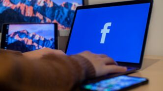 Исследователь получил крупную награду за обнаружение ошибки Facebook, открывающей доступ к внутренним системам.