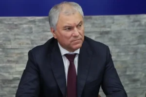 Володин передал Мадуро сердечные пожелания от Путина.